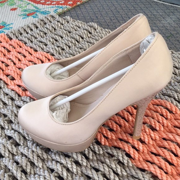 lsenboye Shoes - Heels by lsenboye NWT size 6.5